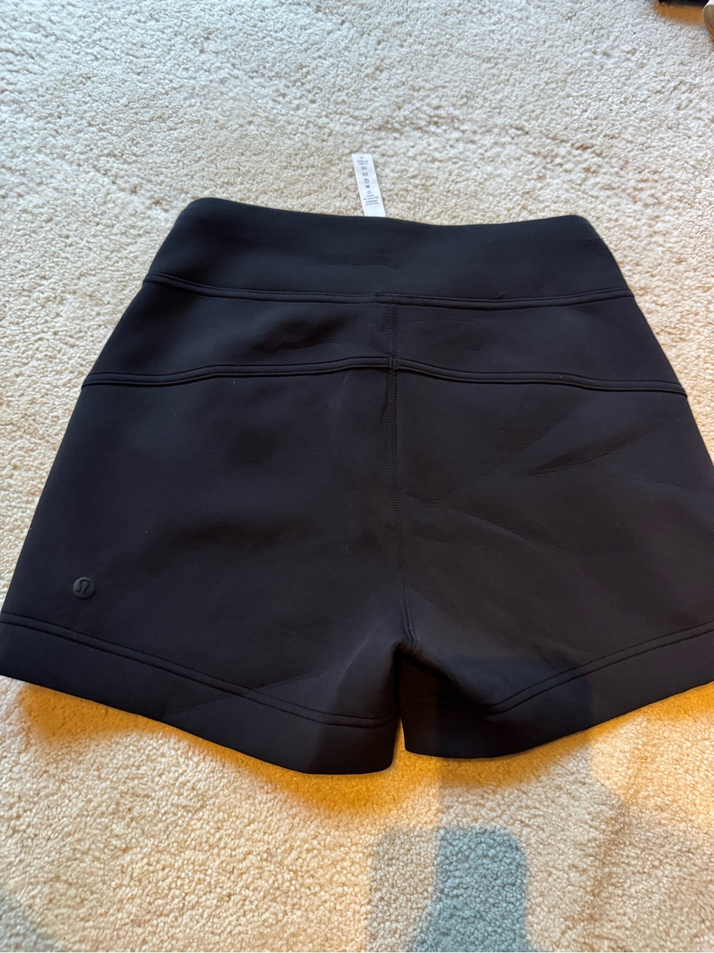 Lululemon In-Form Short Size 2 - Picture 4 of 6